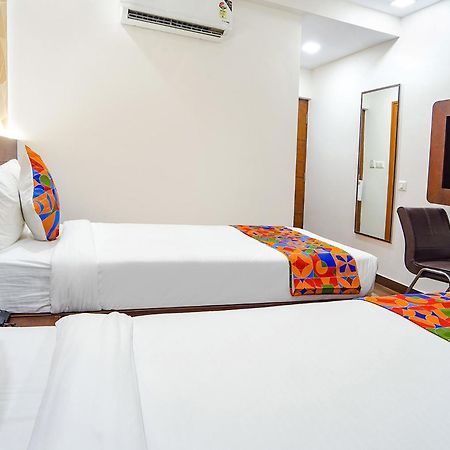 Fabhotel Ellegant Inn バンガロール エクステリア 写真