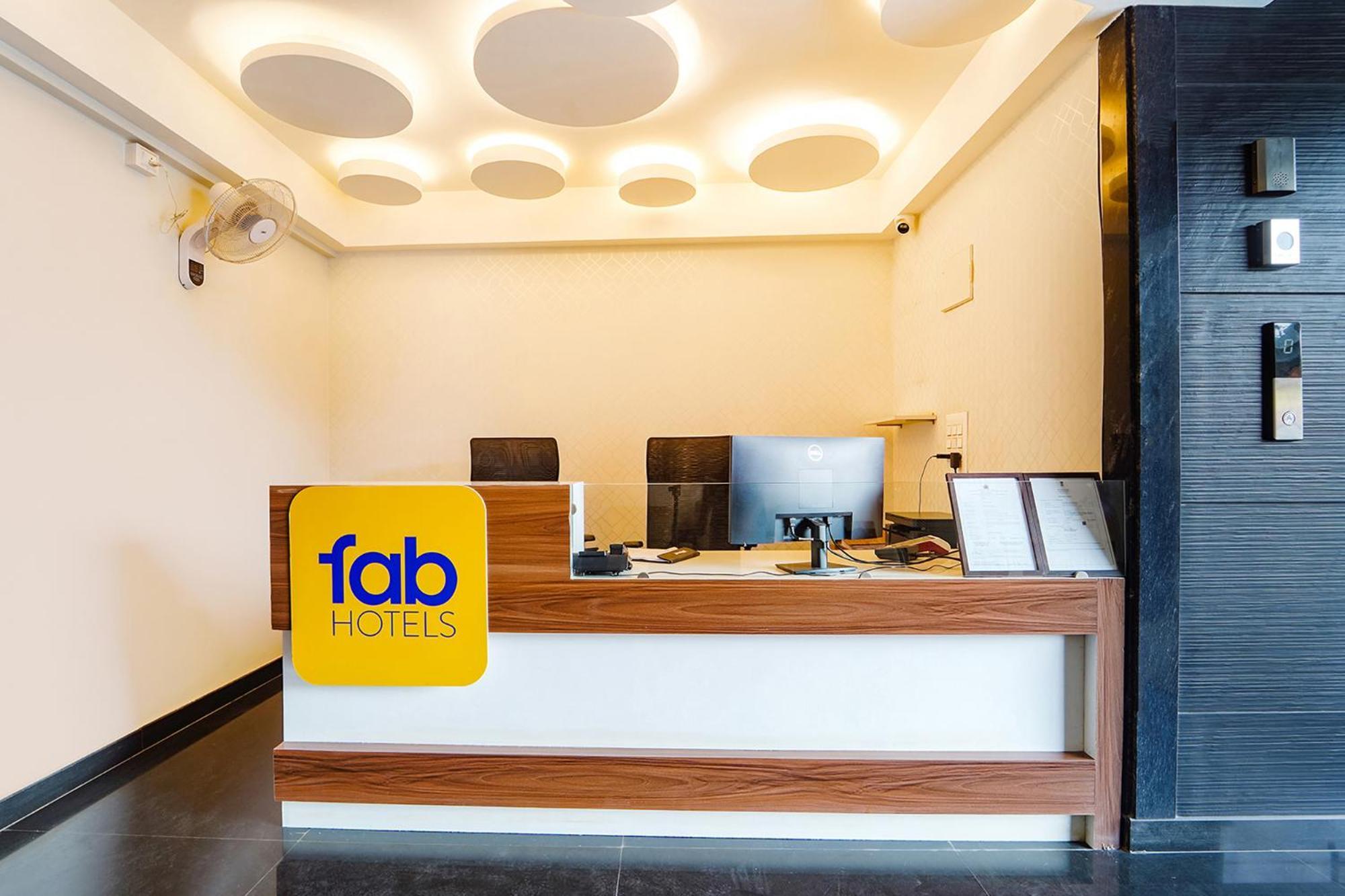 Fabhotel Ellegant Inn バンガロール エクステリア 写真